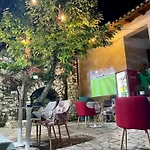 Villa Droboniku